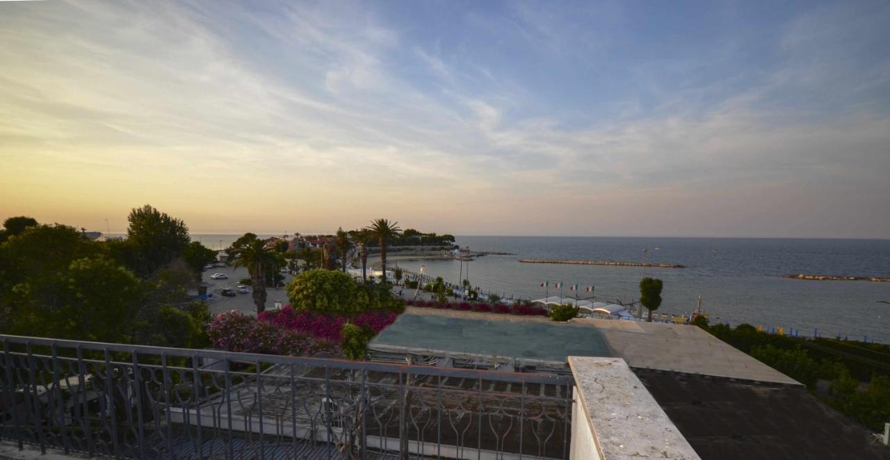 Golden Bay Bed and Breakfast Trani Εξωτερικό φωτογραφία